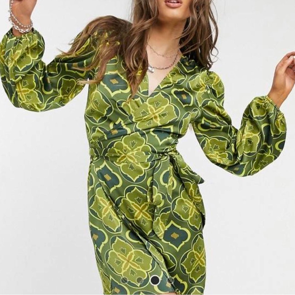 Never Fully Dressed Mini Wrap Dress Green Geo Tile Print 14 NWOT! $109